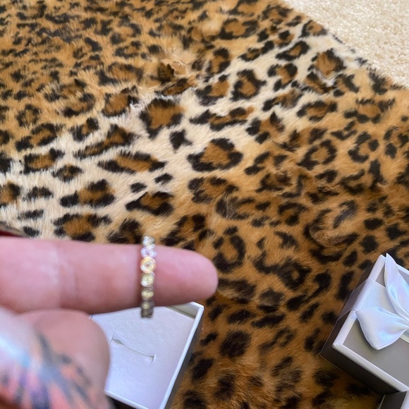 Sterling Silver ring size 7 - Picture 5 of 9